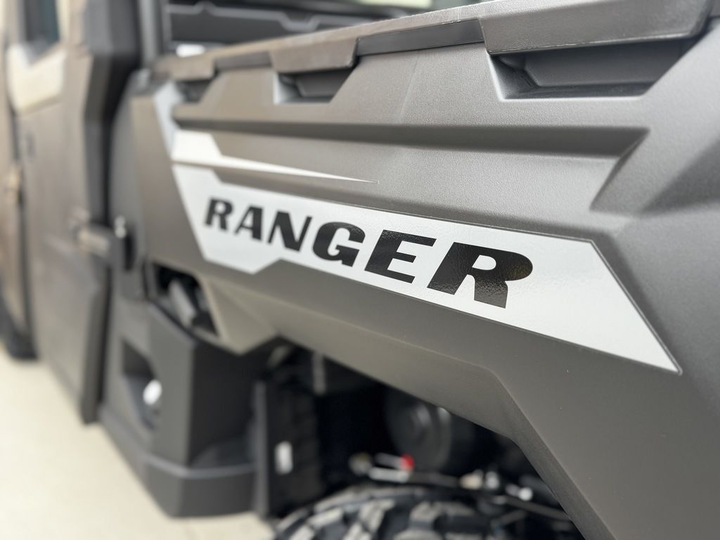 2027 Polaris® Ranger Crew XP 1000 Cab - Heat - A/C - Image 21