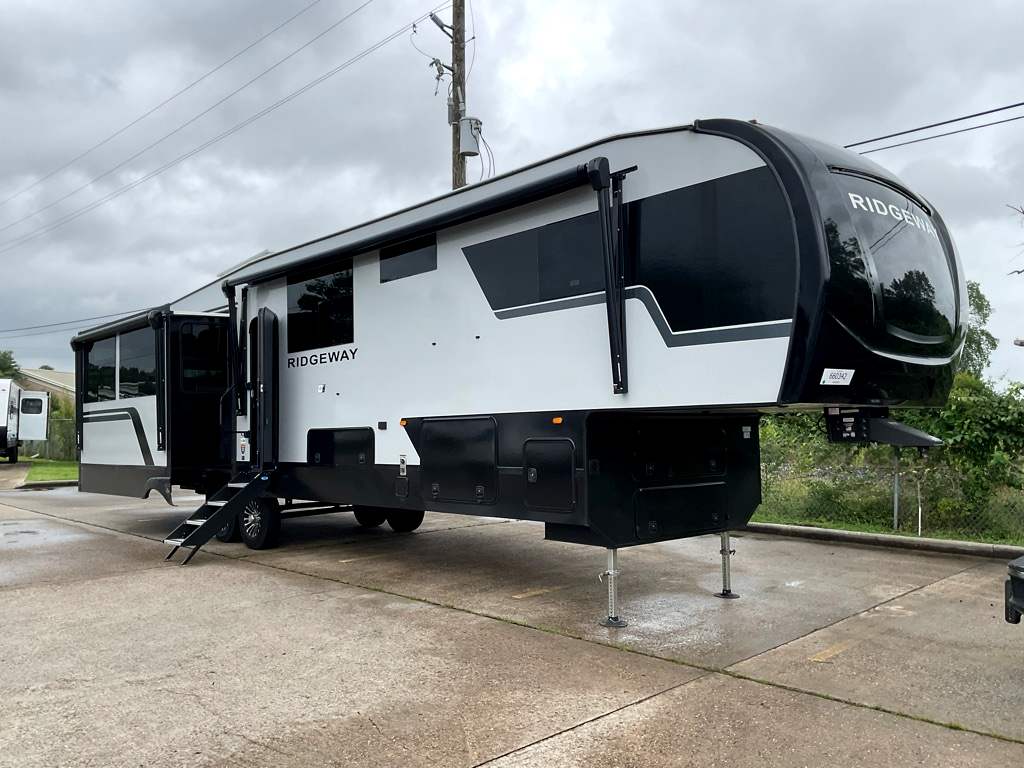 2027 KZ RIDGEWAY 36MBL - Image 1