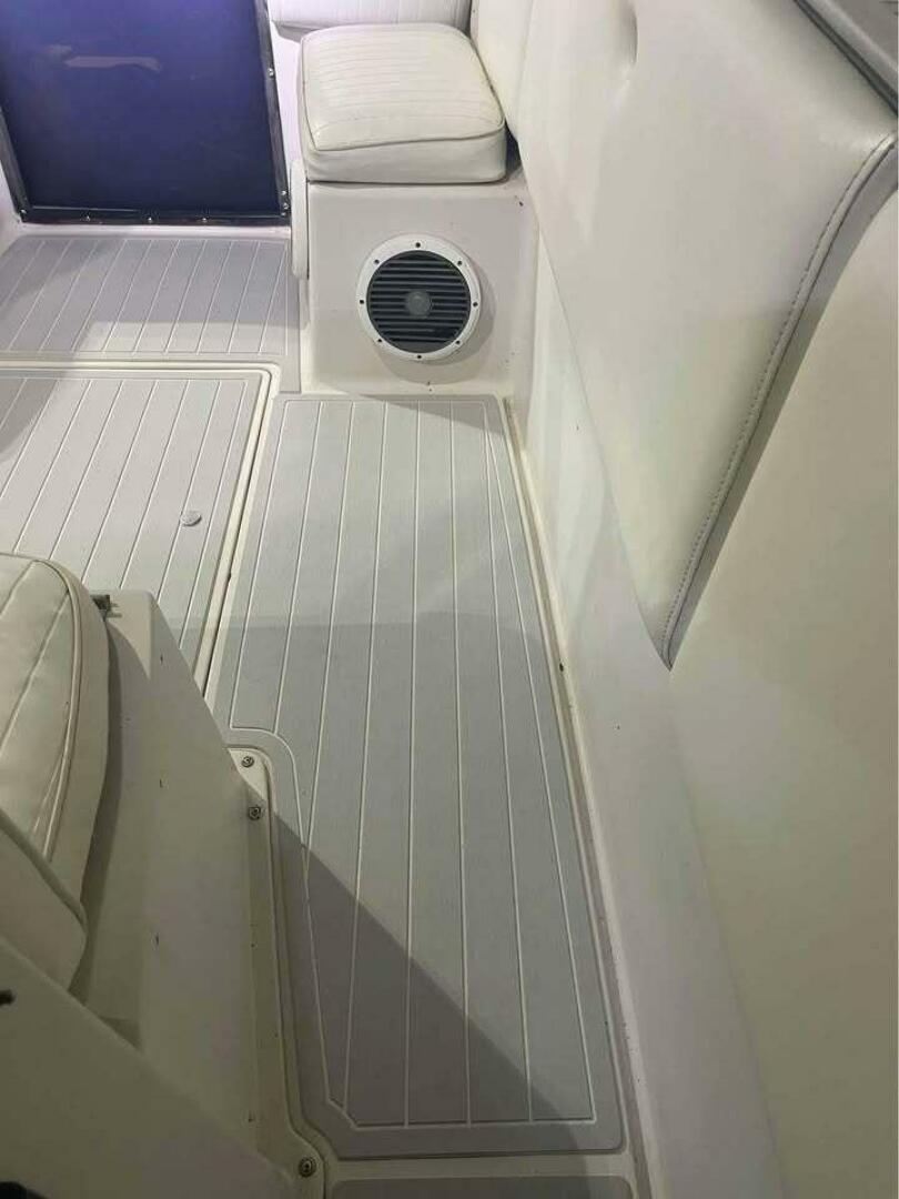 1990 Wellcraft 302 Scarab - Image 14