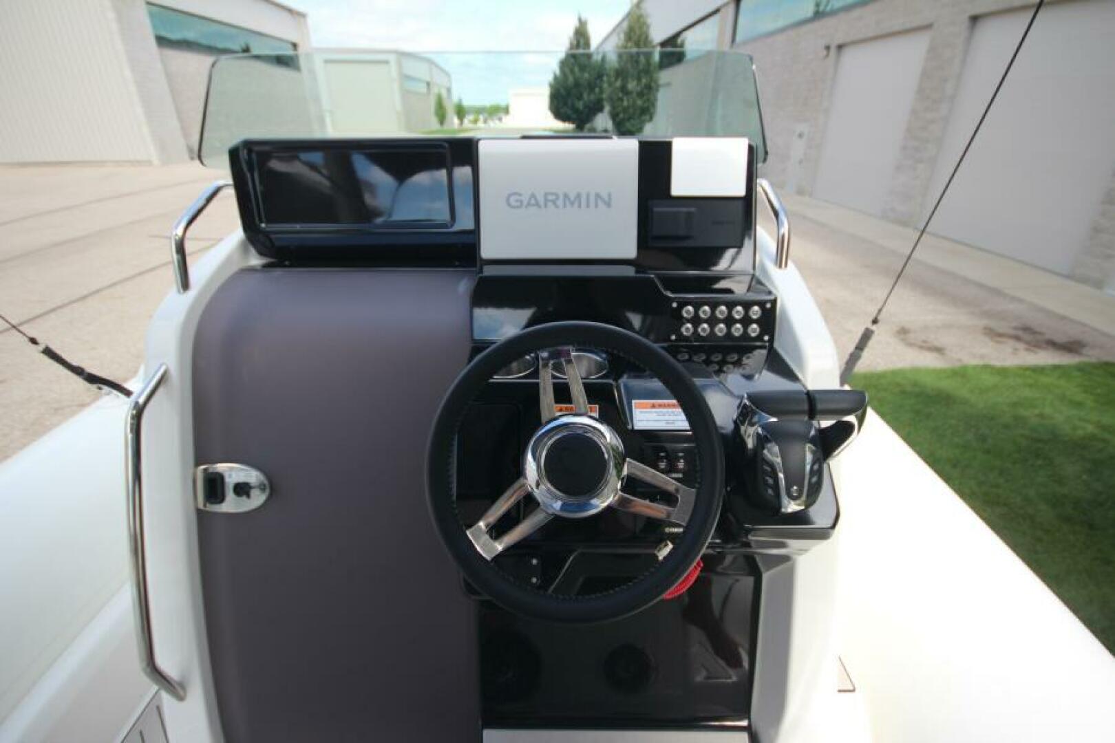 2024 Zodiac Medline 9 NEO - Image 60