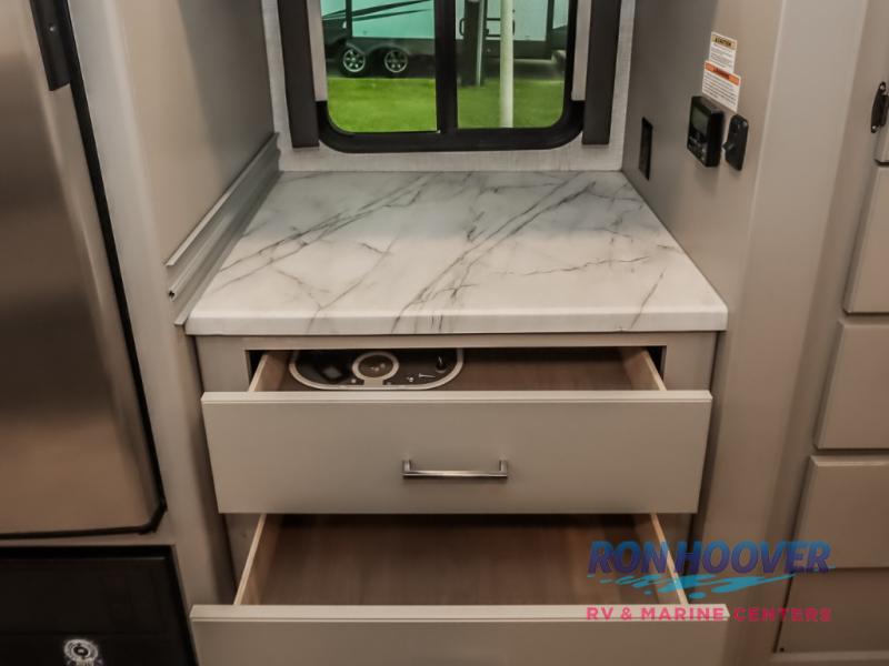 2023 THOR MOTORCOACH GENEVA 25VA - Image 28
