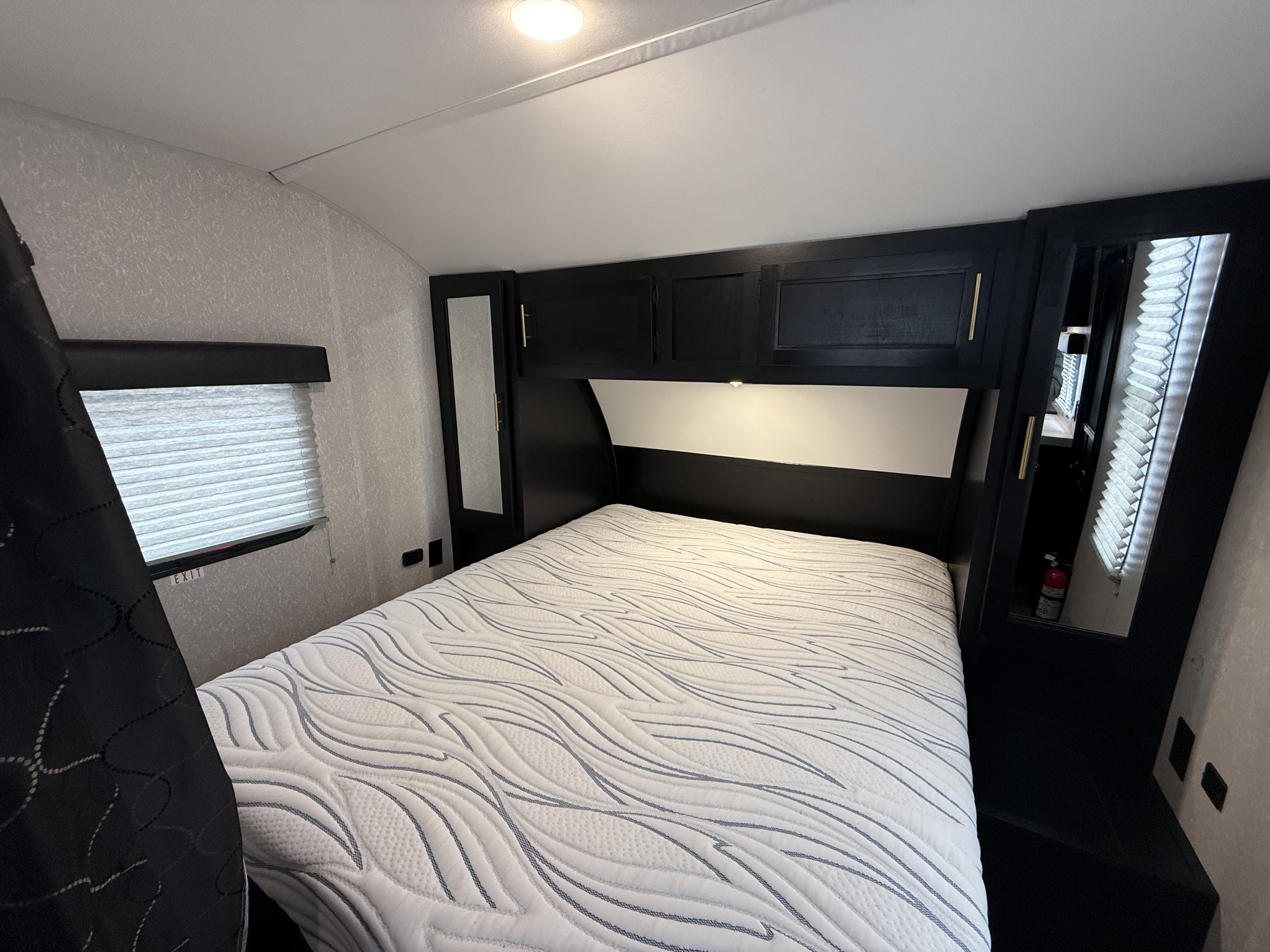 2022 Forest River GREY WOLF LIMITED 20RDSE - Image 17