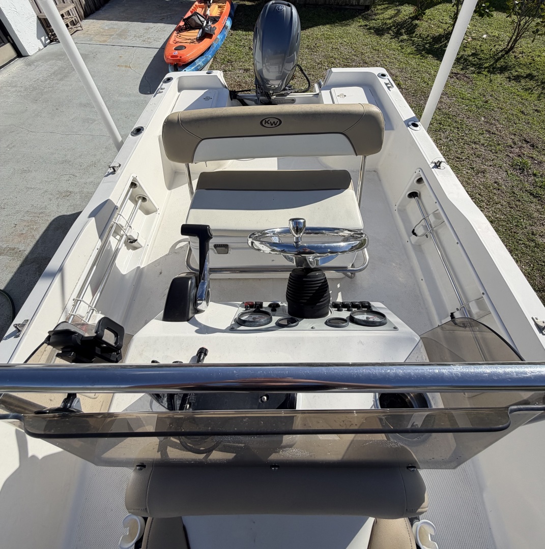 2014 Key West 1720 Sportsman Base - Image 8