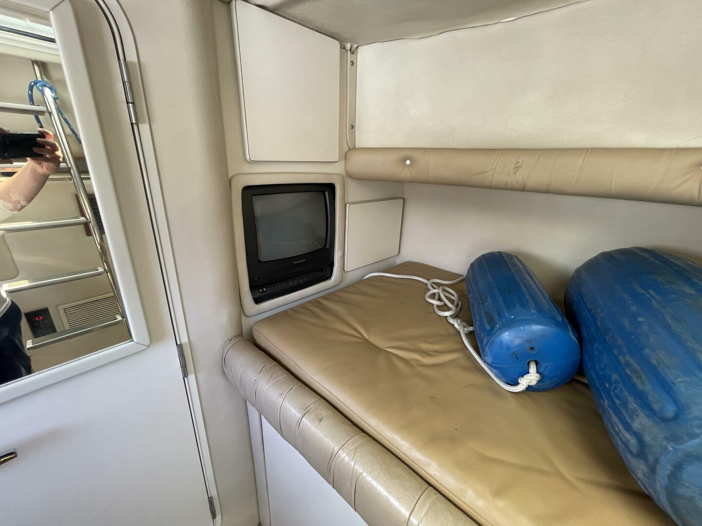 1998 Sea Ray 630 Super Sun Sport - Image 22