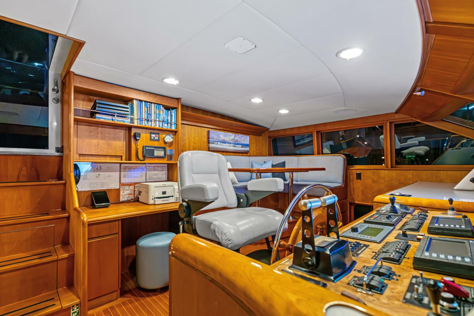 1998 Burger Raised Pilothouse - Image 18
