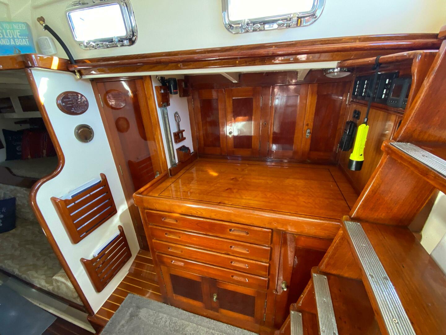 2008 Boston Whaler 320 Outrage - Image 22