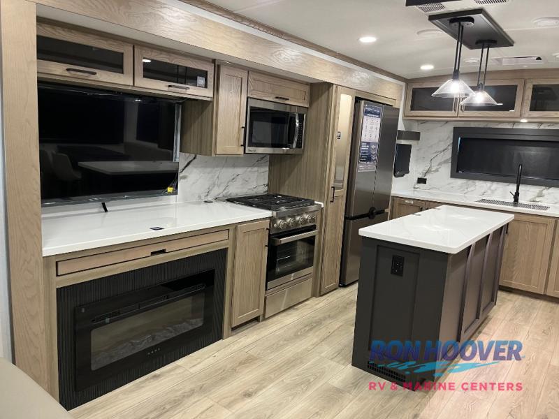2026 FOREST RIVER 832FK - Image 11