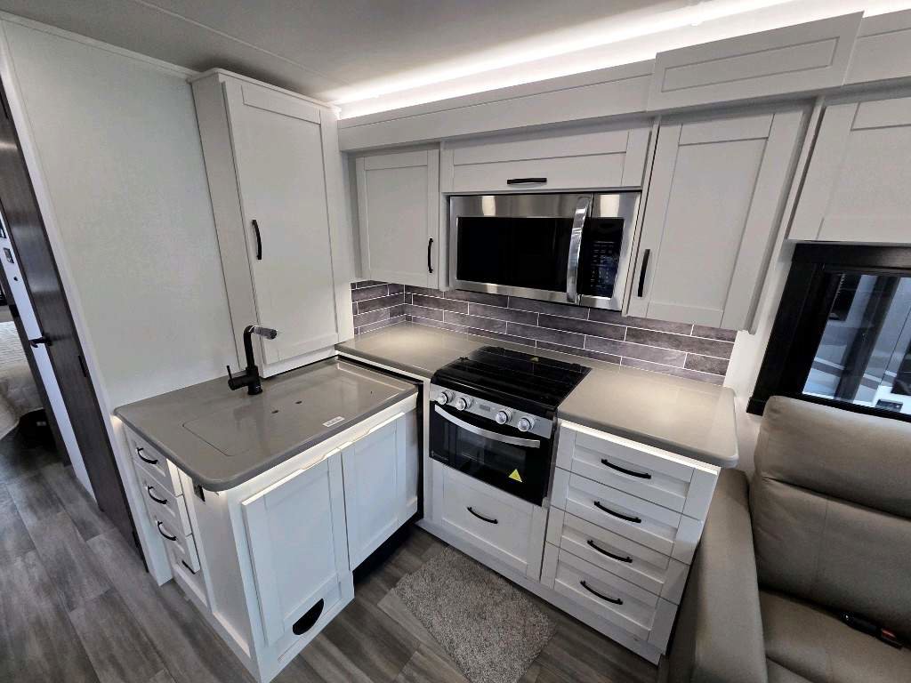 2026 JAYCO PRECEPT 31UL - Image 30