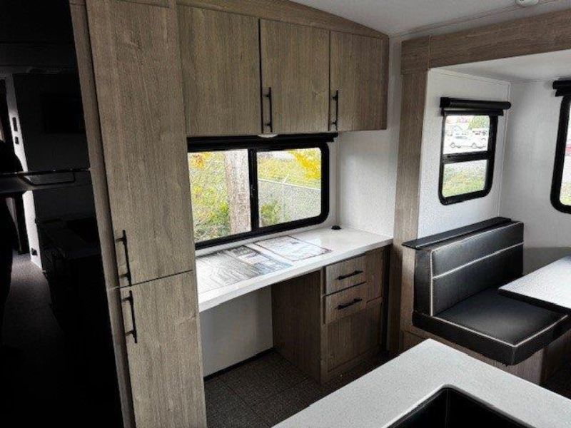 2026 Grand Design Imagine 2670MK - Image 12
