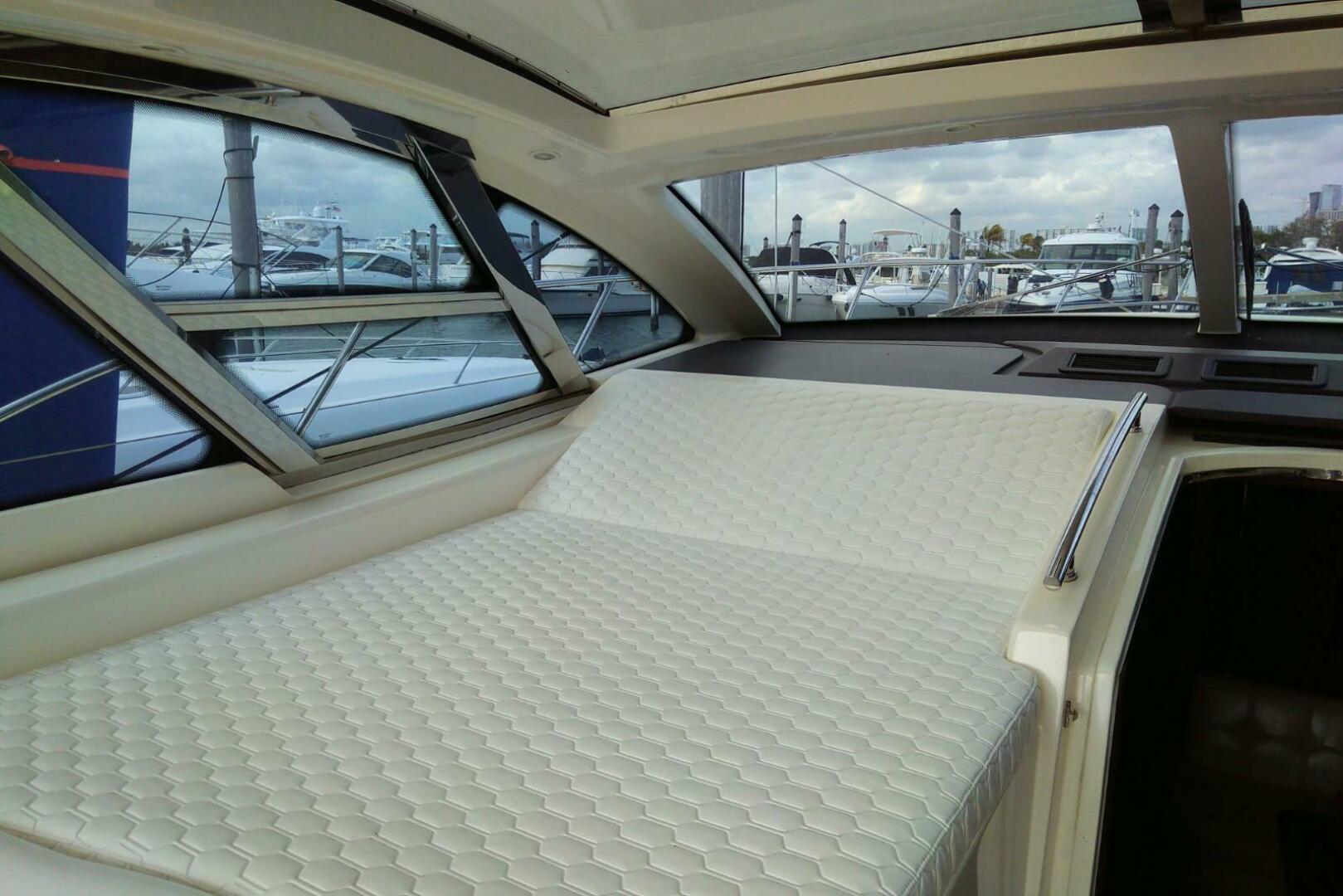 2010 Azimut Atlantis 54 - Image 23