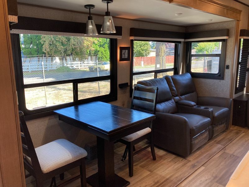 2021 Jayco Eagle 330RSTS - Image 7
