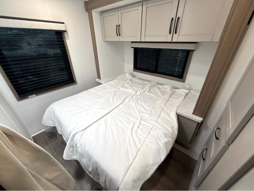 2027 ENTEGRA COACH ODYSSEY SE 22C - Image 26