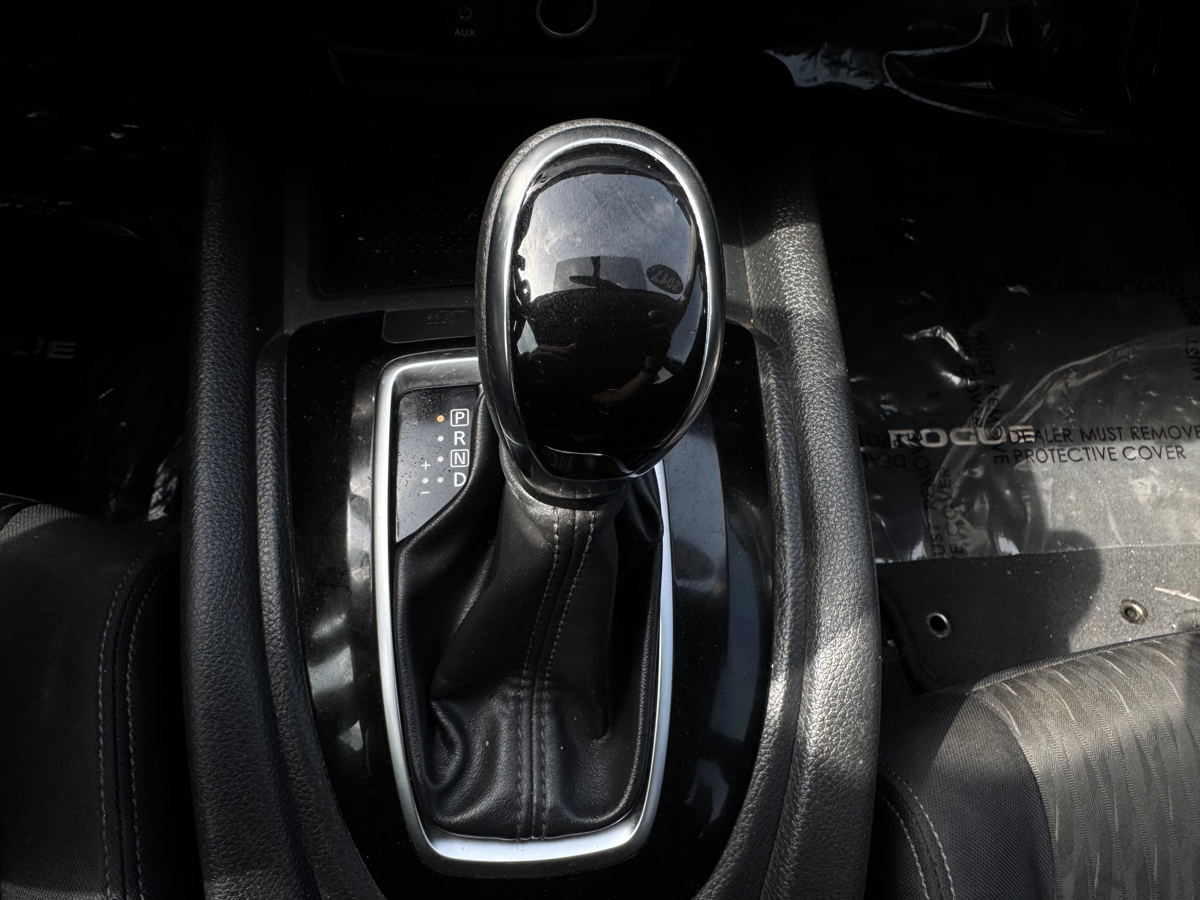 2017 Nissan Rogue Utility 4D S AWD I4 - Image 4