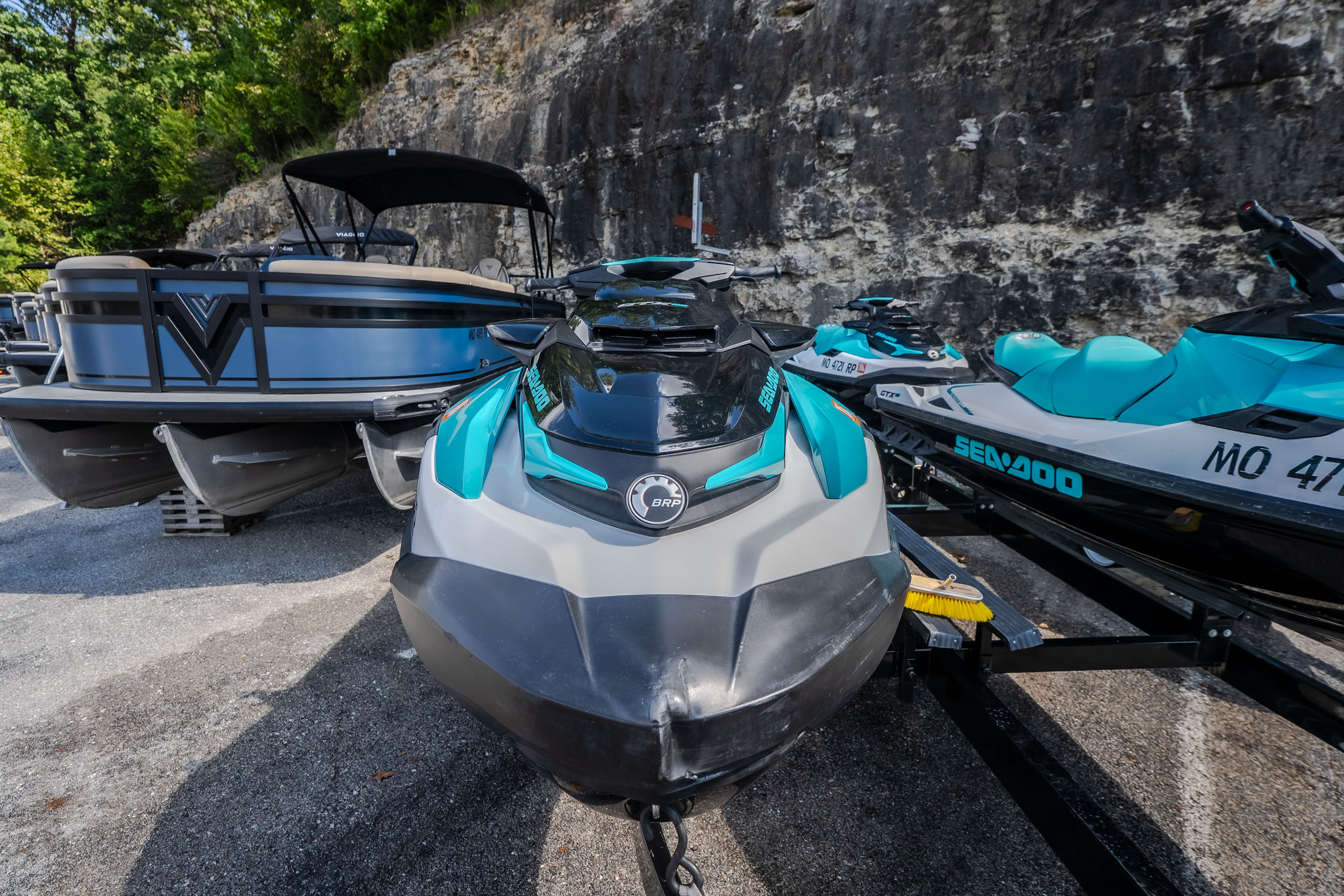 2023 Sea-Doo GTX PRO 130 - Image 2