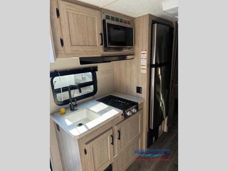 2024 COACHMEN 192BHS - Image 9