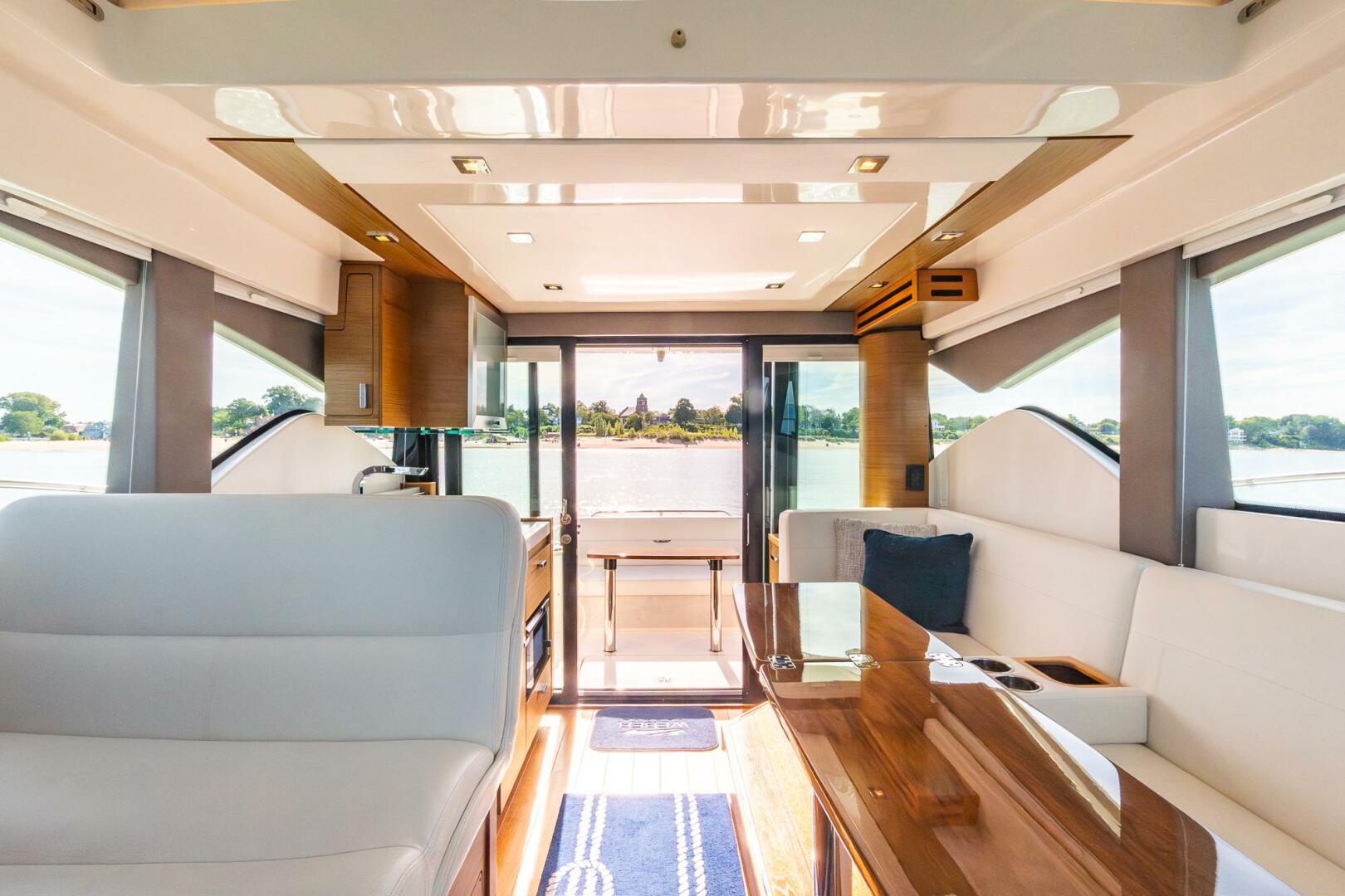 2022 Tiara Yachts 39 Coupe - Image 14