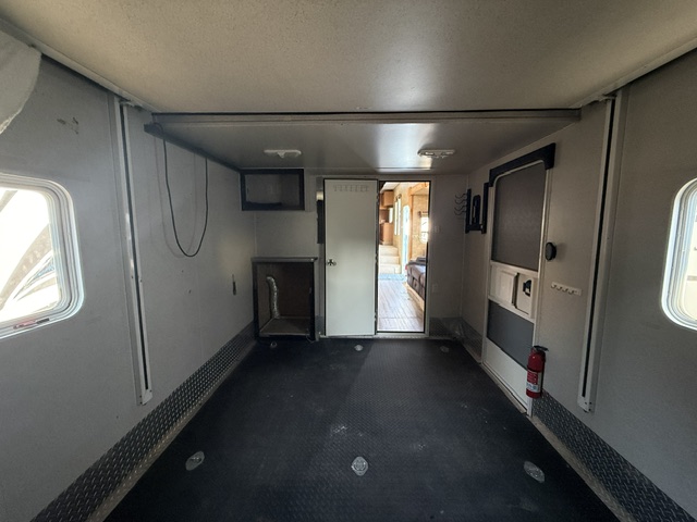 2008 Heartland Cyclone 4012 - Image 15