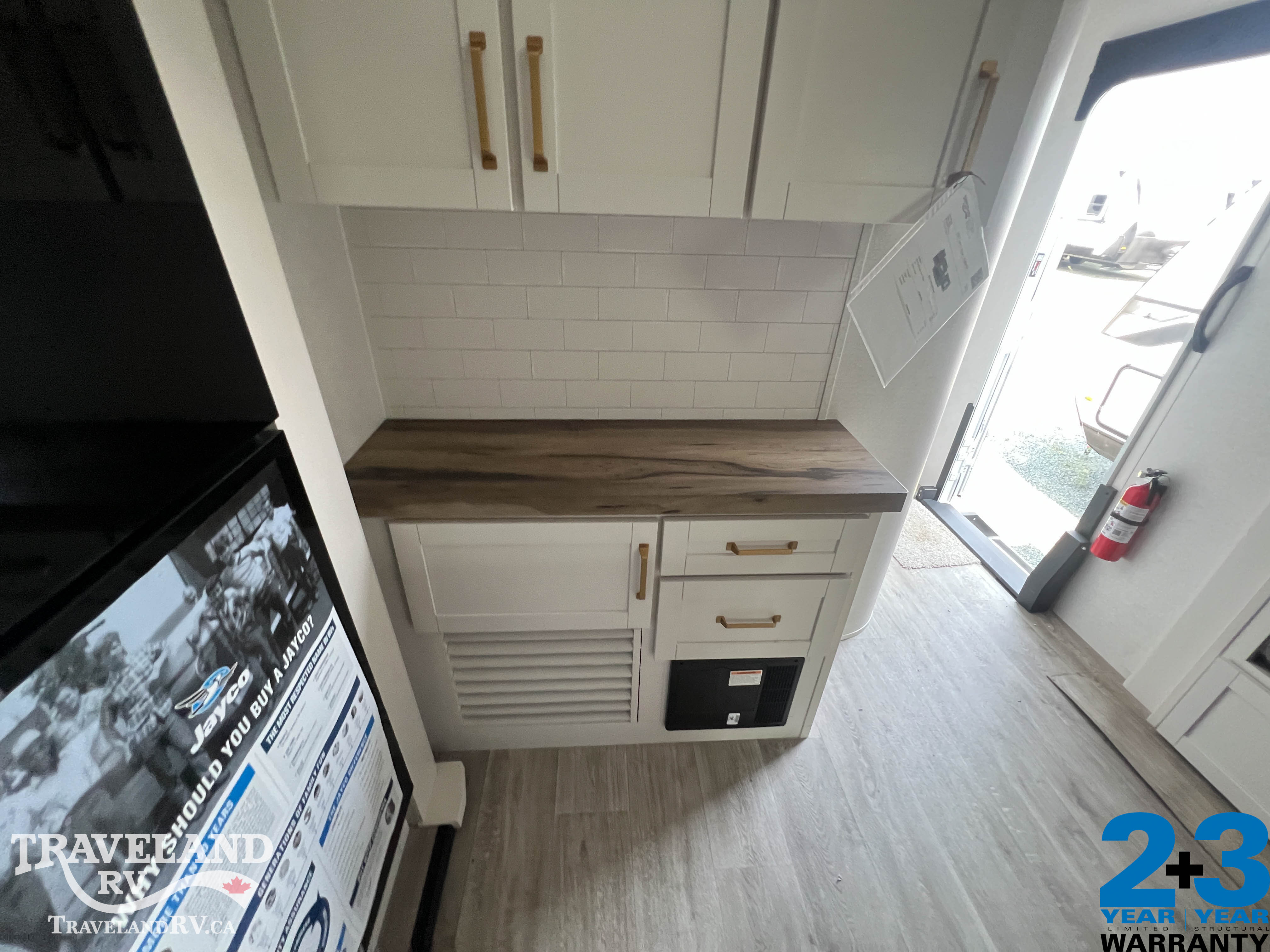 2027 Jayco Eagle 312BHOK - Image 26