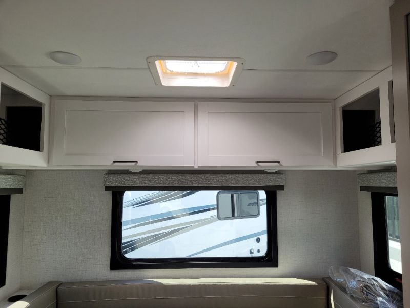 2026 Thor Motor Coach Four Winds Espec 19Z - Image 14