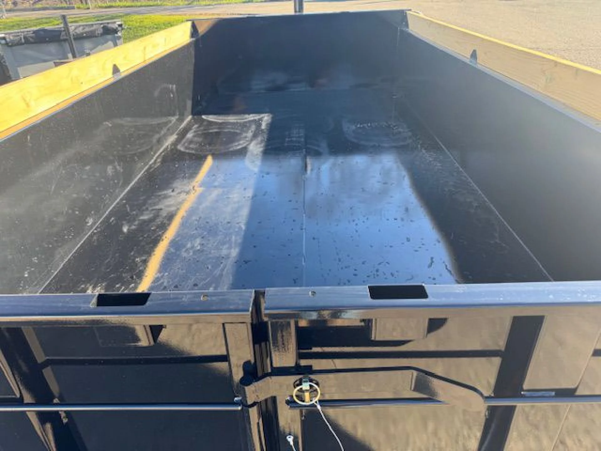 2026 DIAMOND C TRAILERS DIAMOND C LPT 207 HEAVY DUTY 14X82 24 SIDES - Image 4