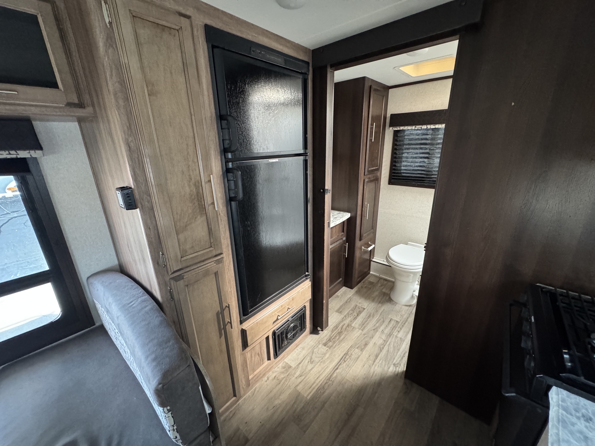 2019 JAYCO JAY FEATHER 23RB - Image 14