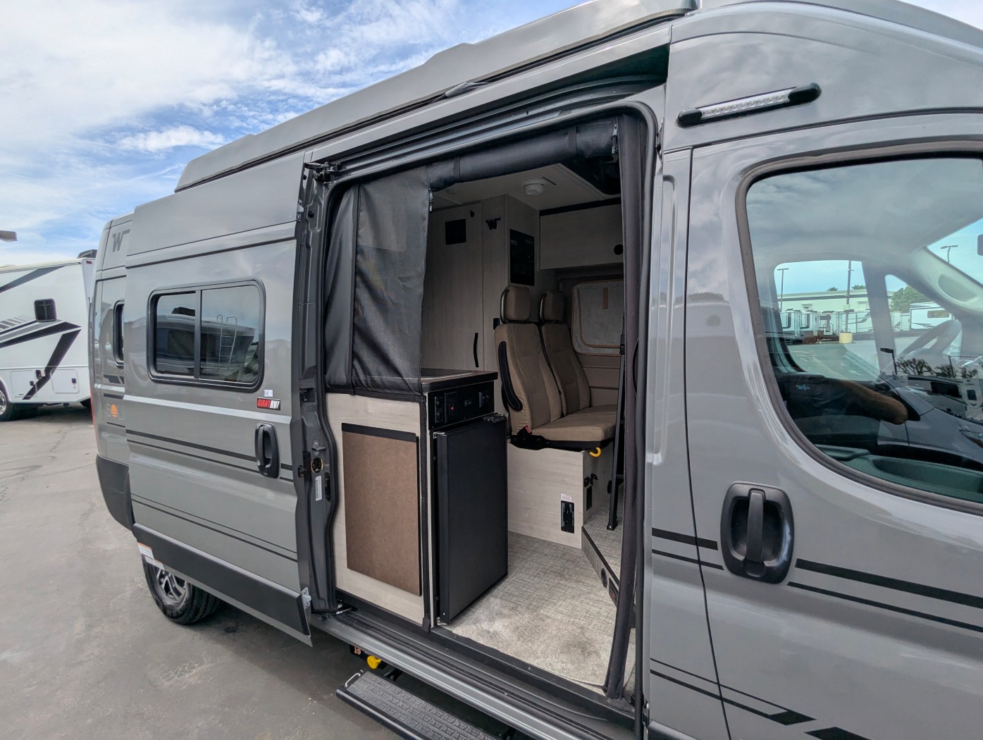 2027 Winnebago Solis 59PX - Image 13