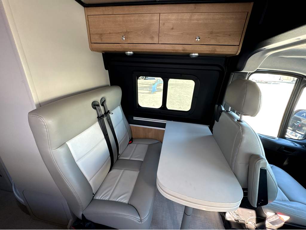 2026 AIRSTREAM RANGELINE - Image 7