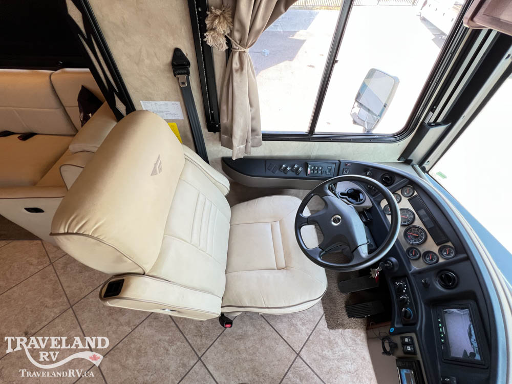 2015 Fleetwood Excursion 35B - Image 14