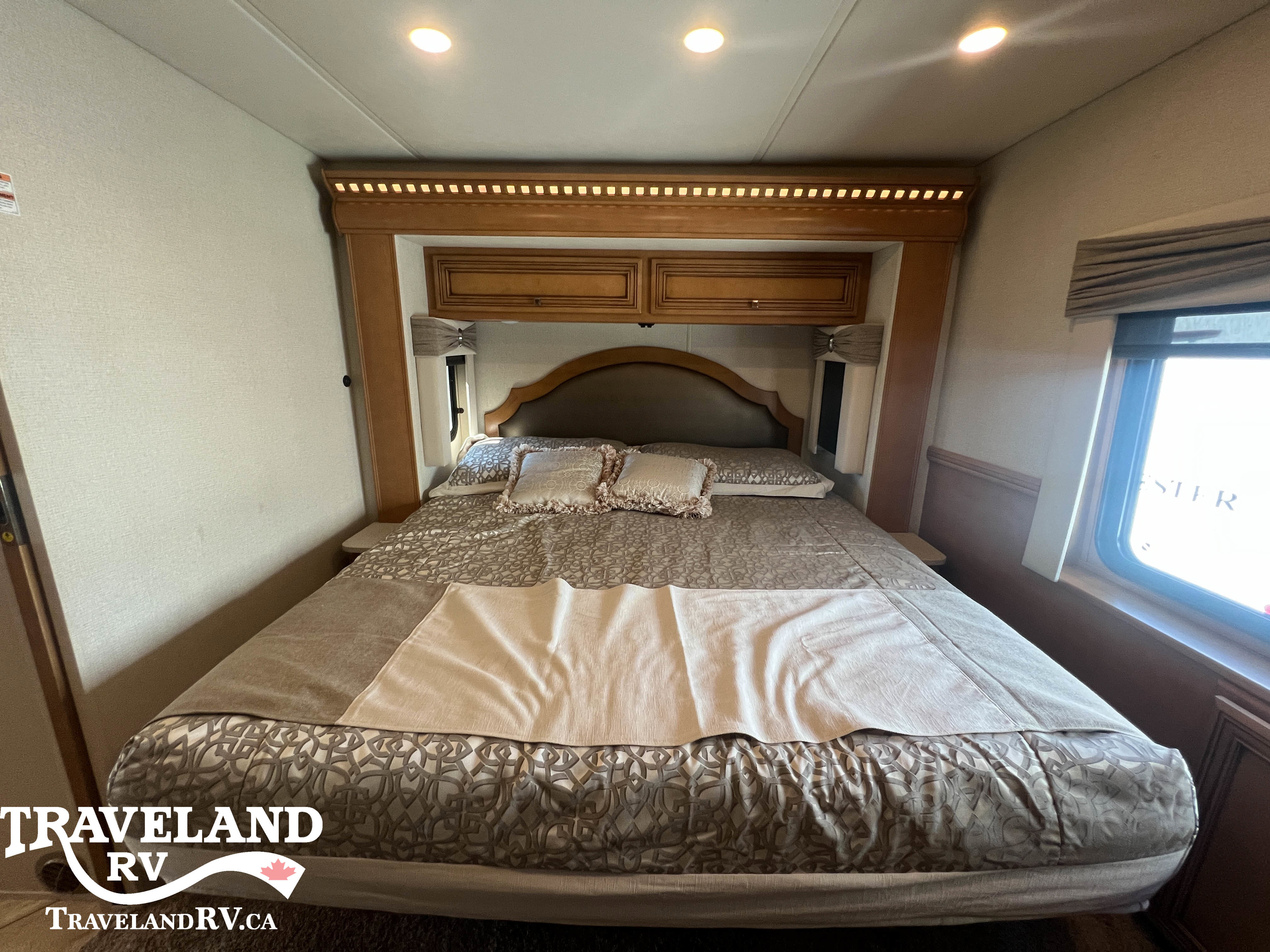 2018 Newmar Bay Star 3401 - Image 21