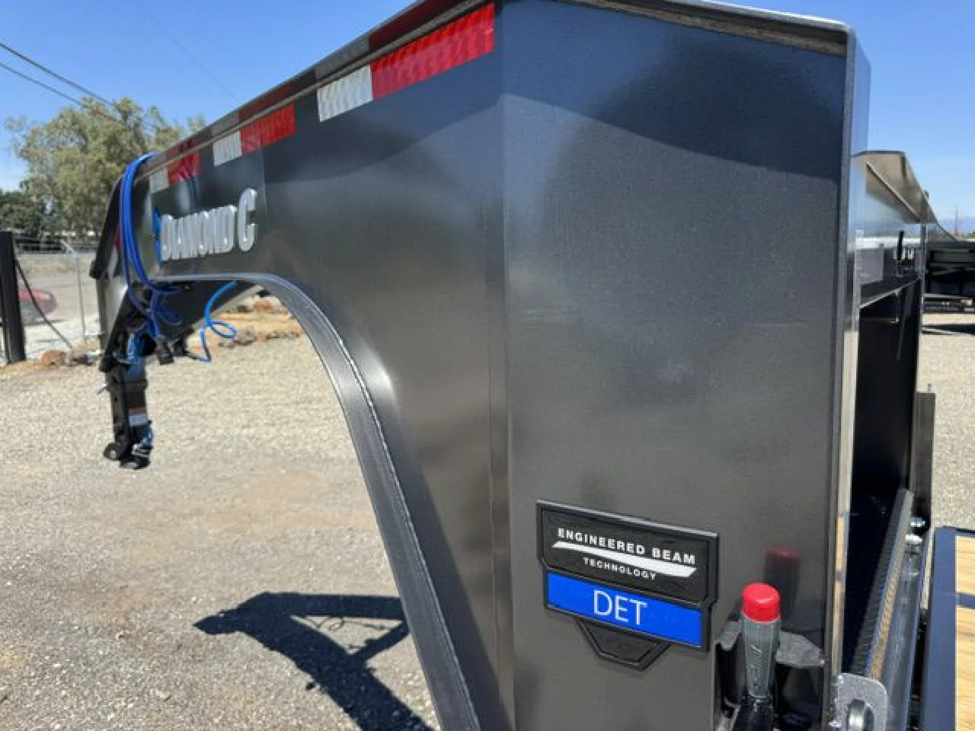 2026 DIAMOND C TRAILERS DIAMOND C DET 208 GN L24X102 18K - Image 11
