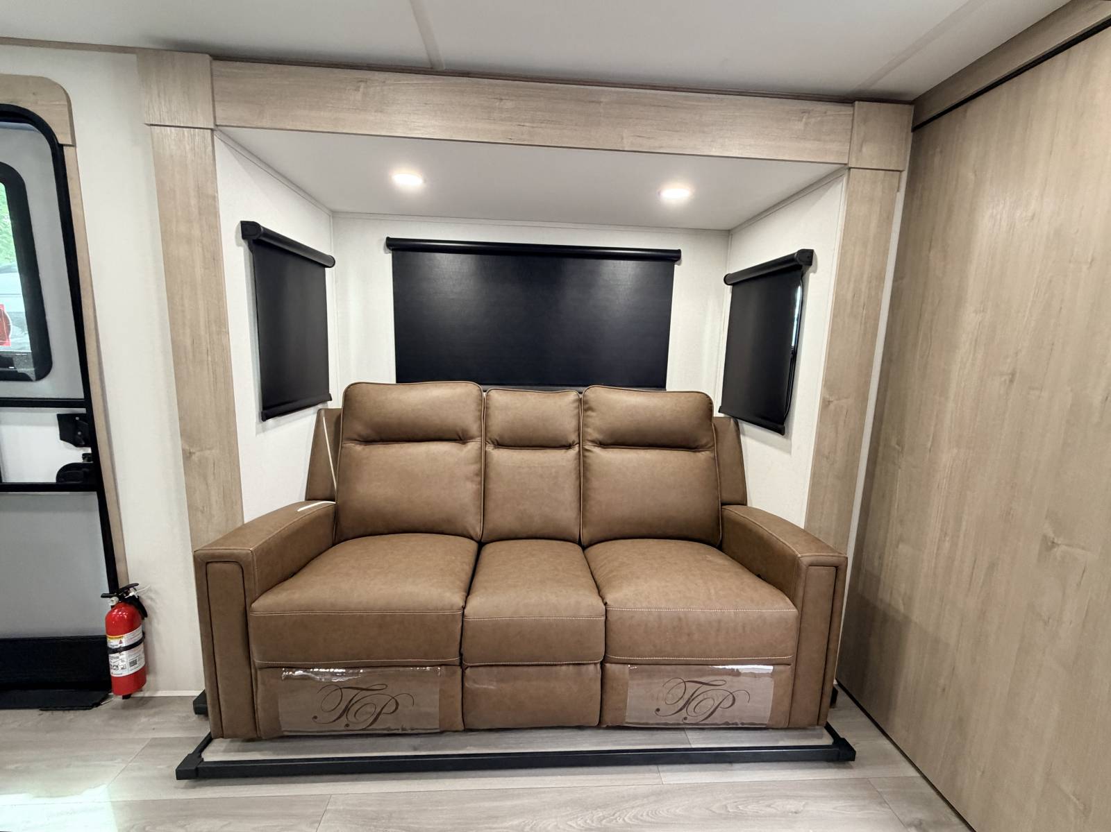 2026 Grand Design Imagine XLS 22RBE - Image 11
