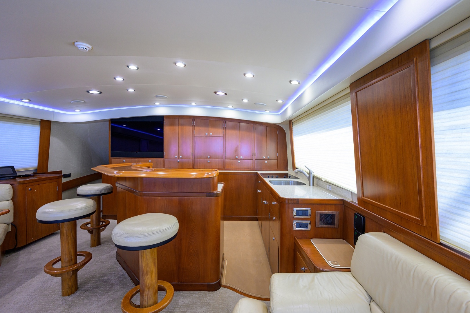 2003 American Custom Yachts - Image 25