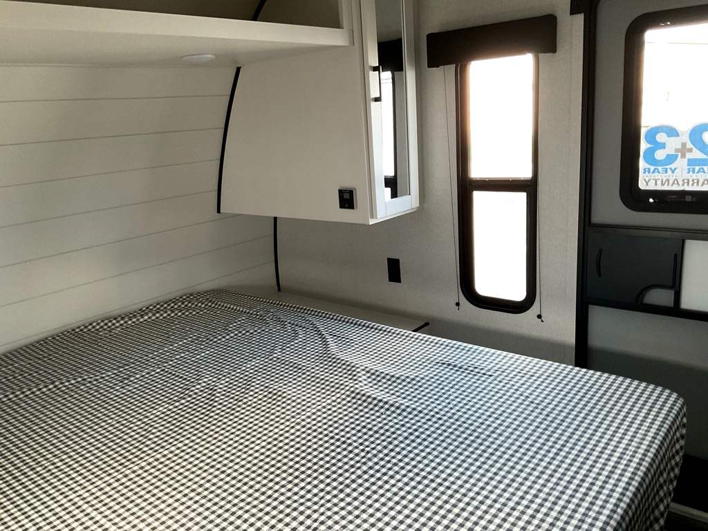 2026 JAYCO Jay Flight SLX 330 TBS  - Image 18