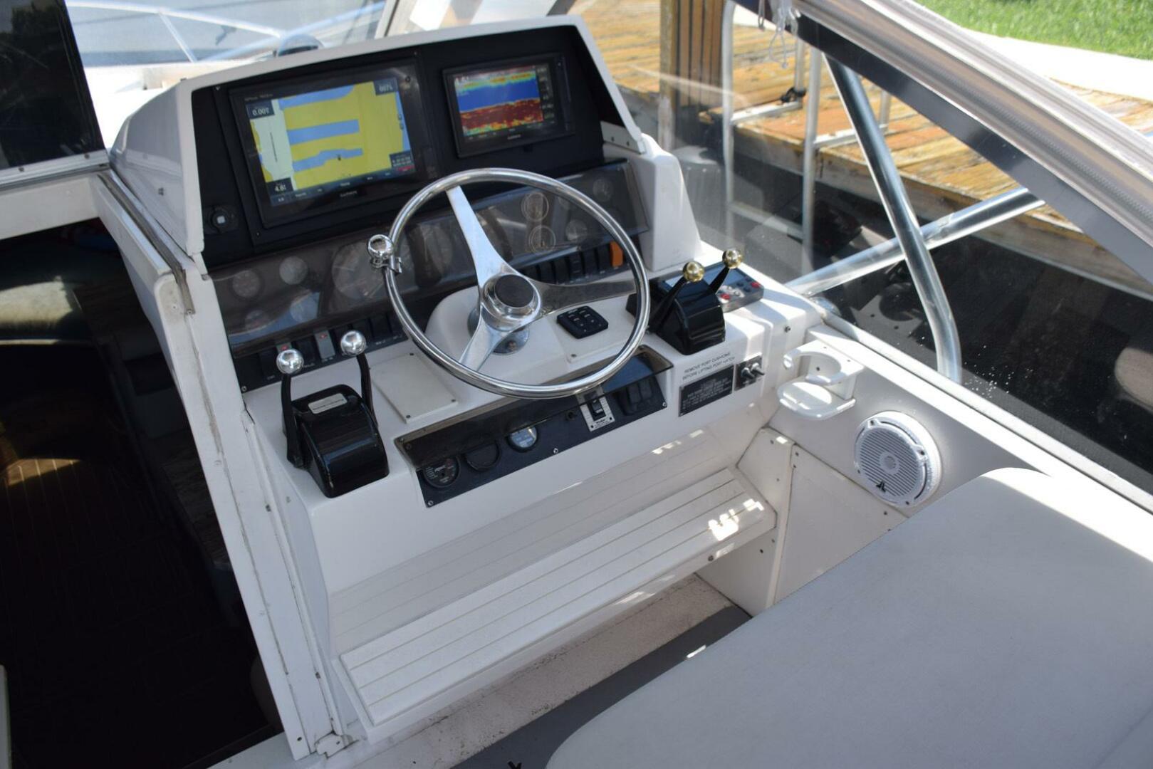1995 Blackfin Combi 33 - Image 12