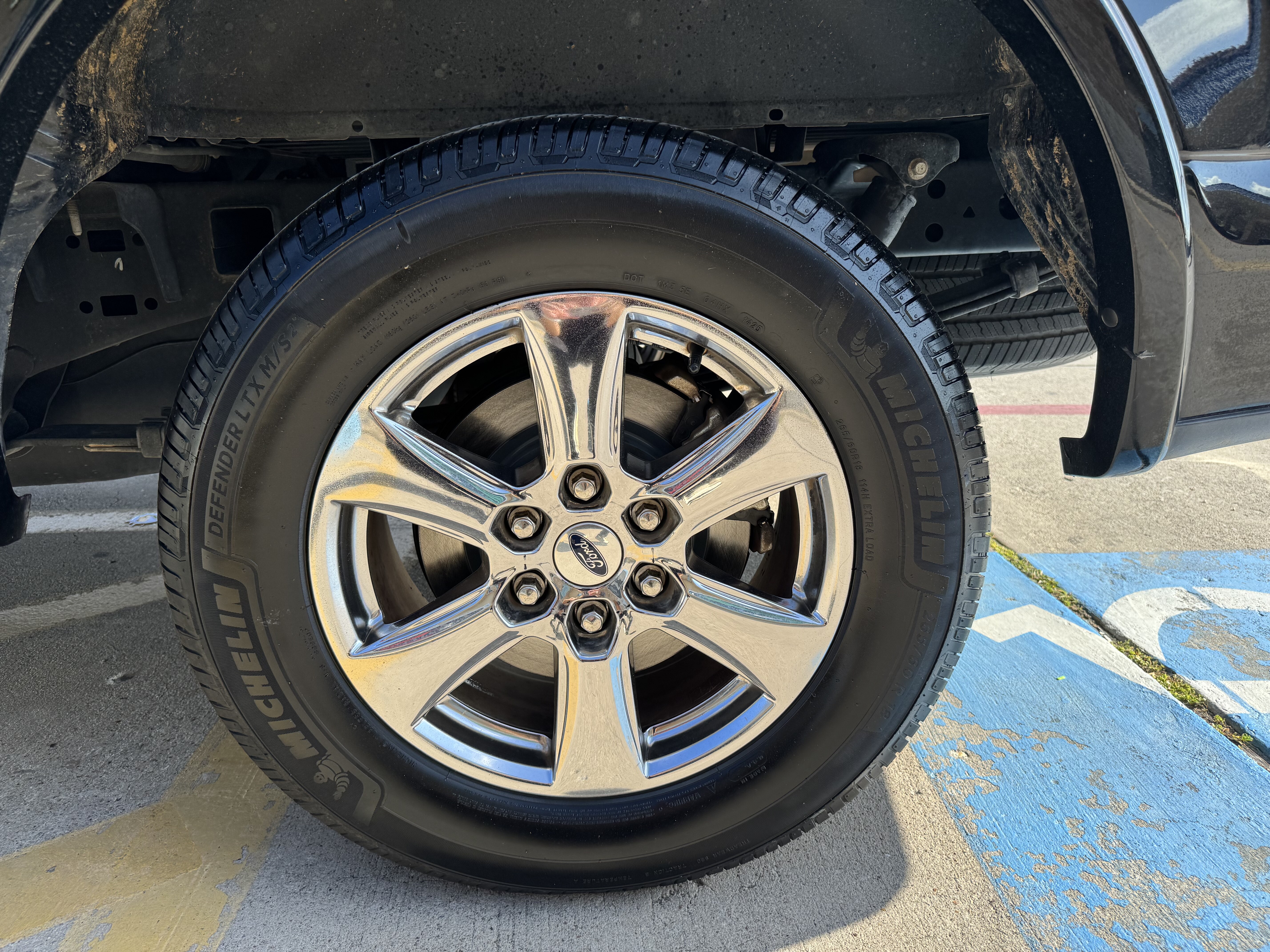 2019 Ford F150 Crew Cab XLT 4WD - Image 6