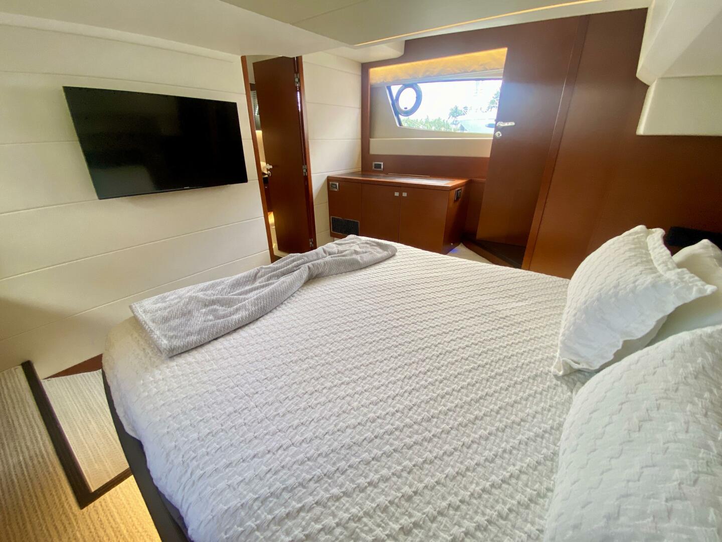 2015 Prestige 500 - Image 83