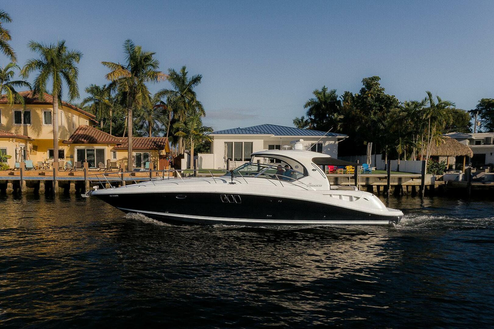 2008 Sea Ray 44 Sundancer - Image 3