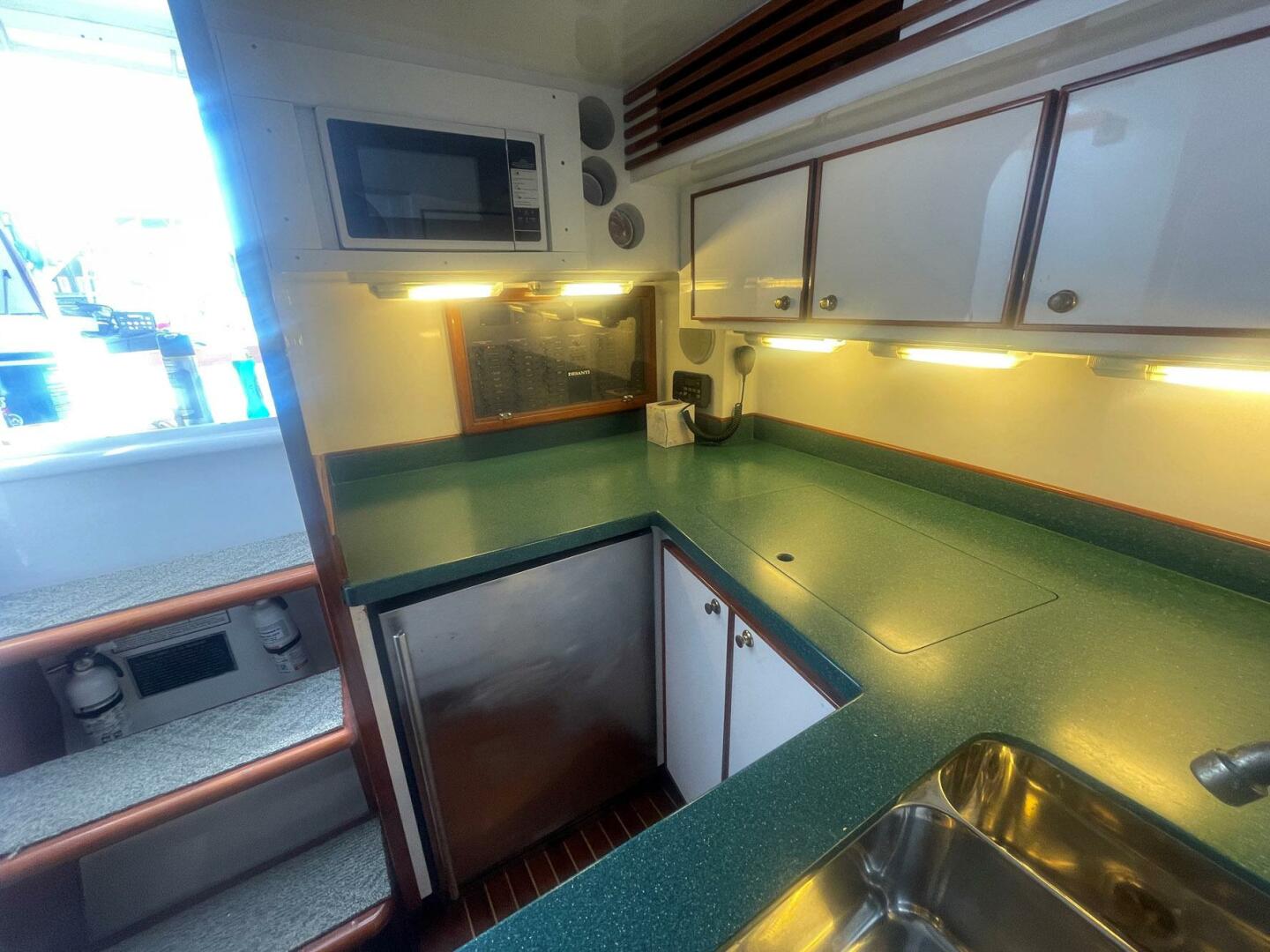 2005 Custom Carolina 40 DeSanti - Image 8