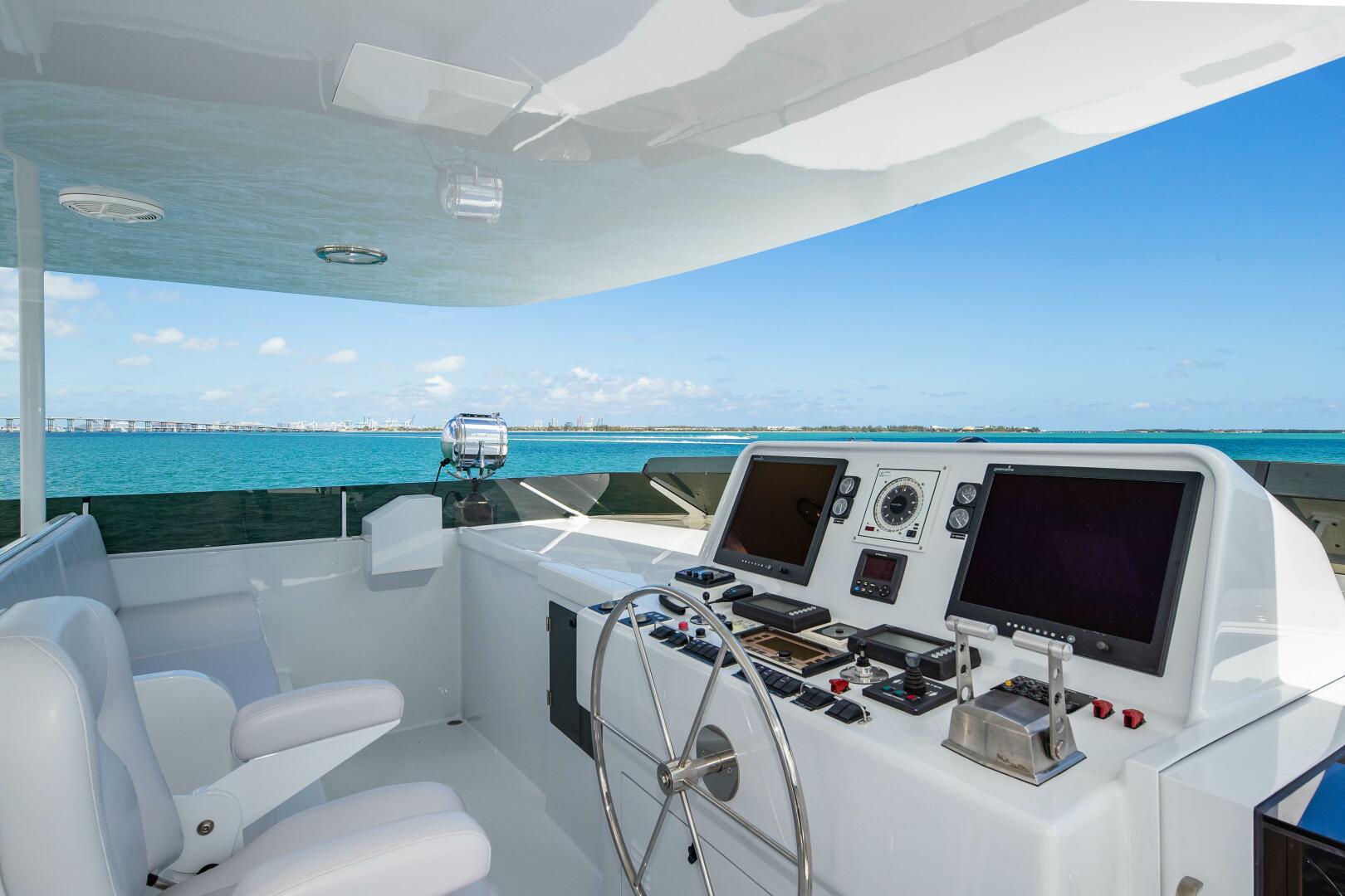 1998 Burger Raised Pilothouse - Image 43