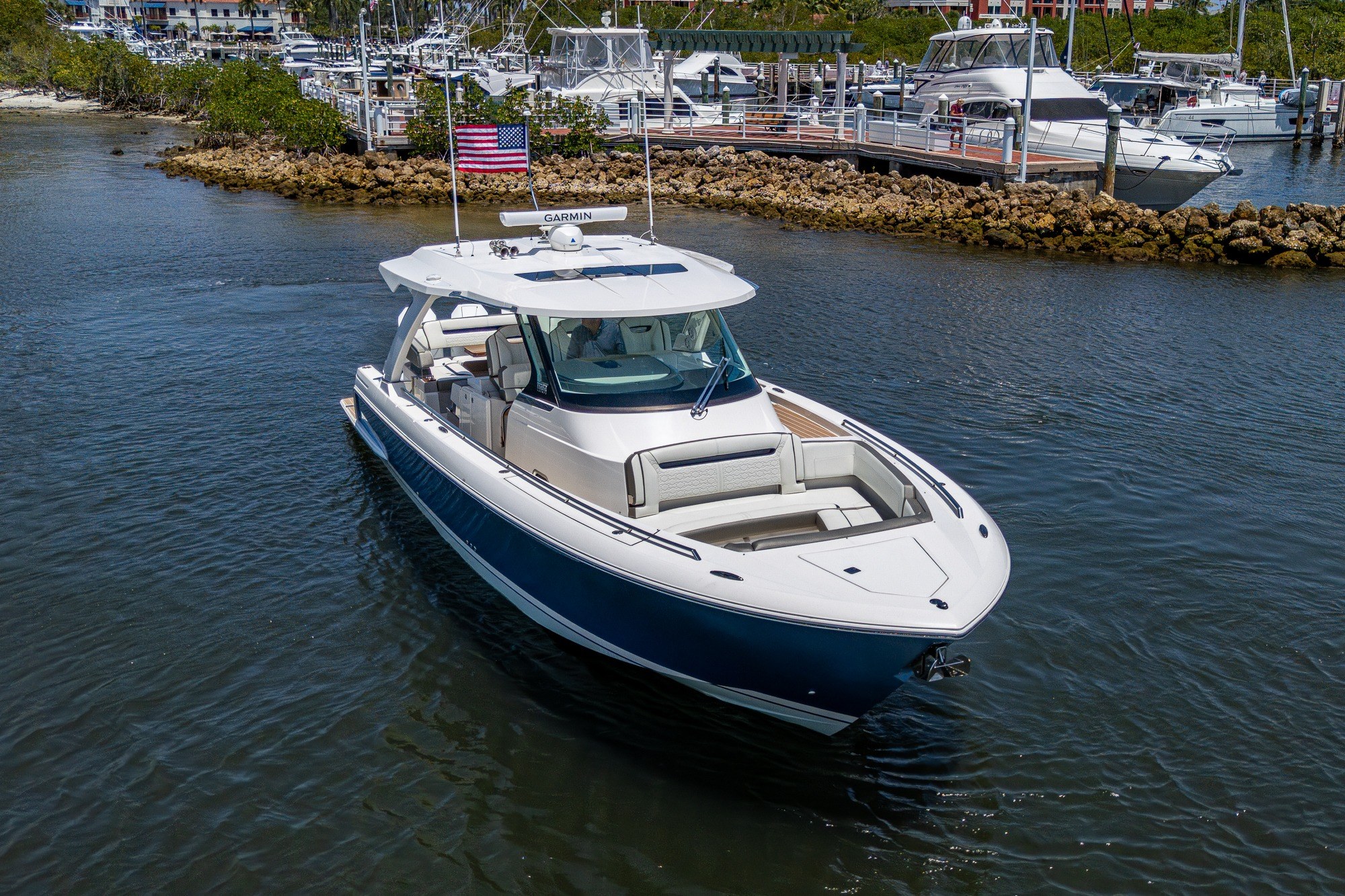 2024 Tiara Yachts 38 LS Base - Image 5