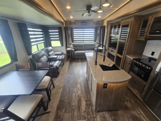 2021 FOREST RIVER SABRE 36BHQ - Image 13