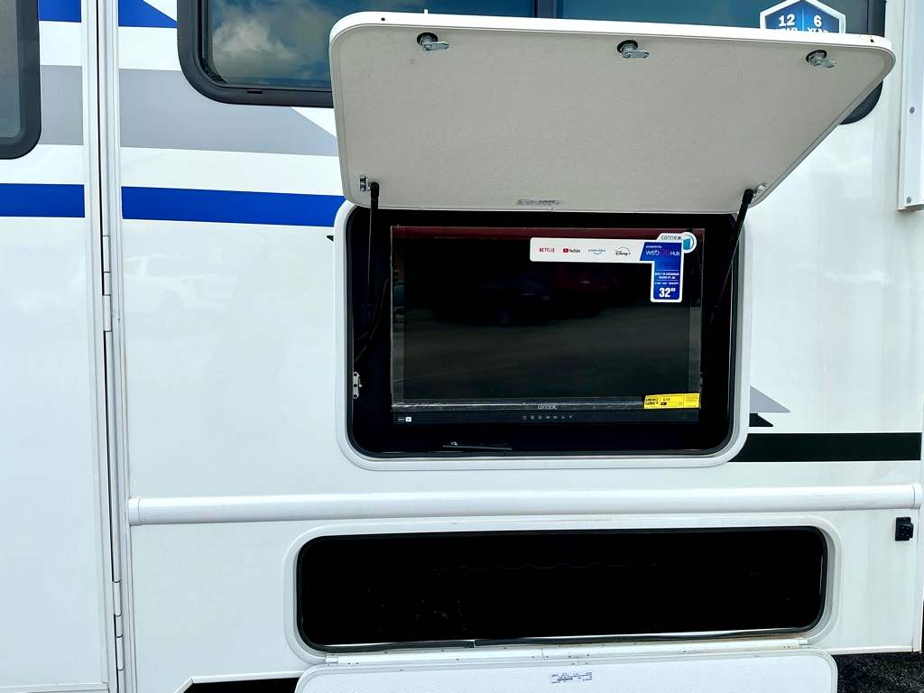 2026 THOR MOTORCOACH 28Z - Image 26