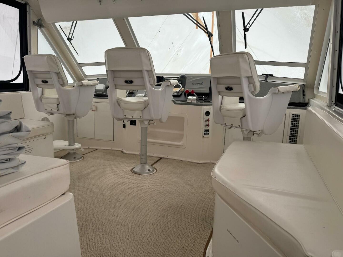 1998 Viking Motor Yacht - Image 8