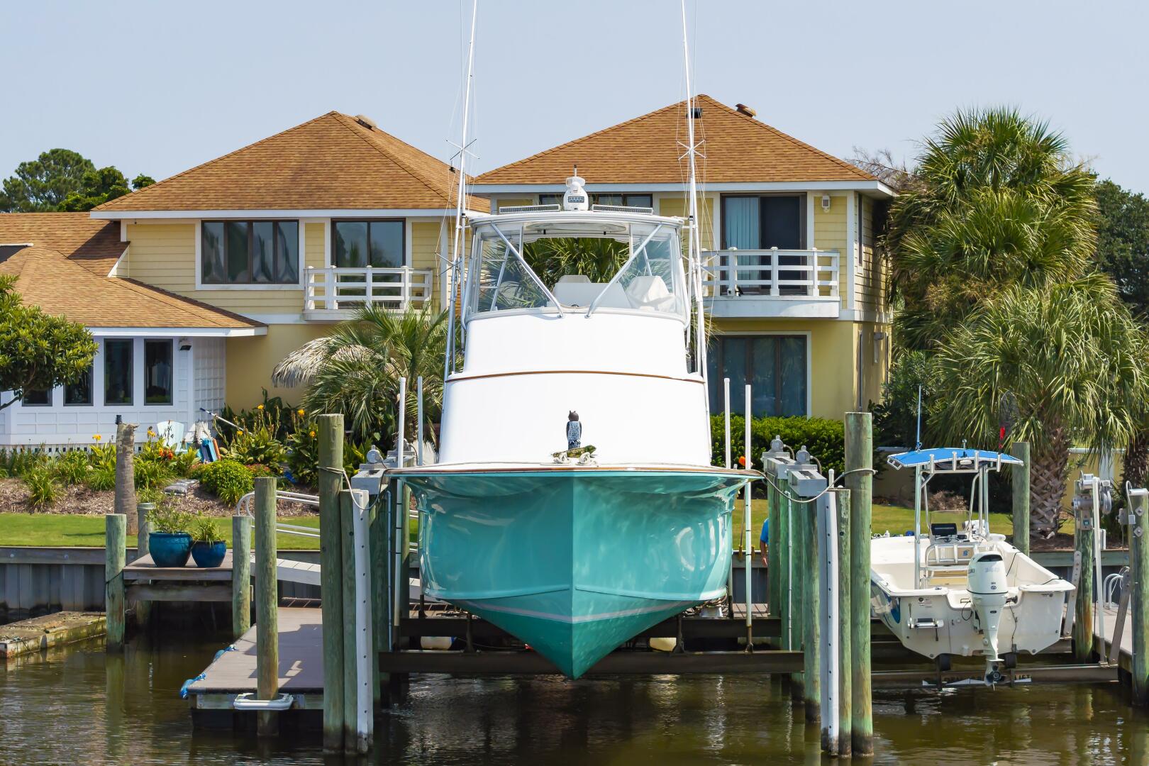 1994 Custom Carolina 43 Blackwell Convertible - Image 80