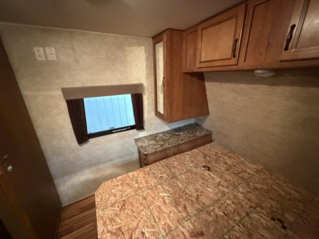 2015 Gulf Stream Innsbruck 25SBW - Image 35