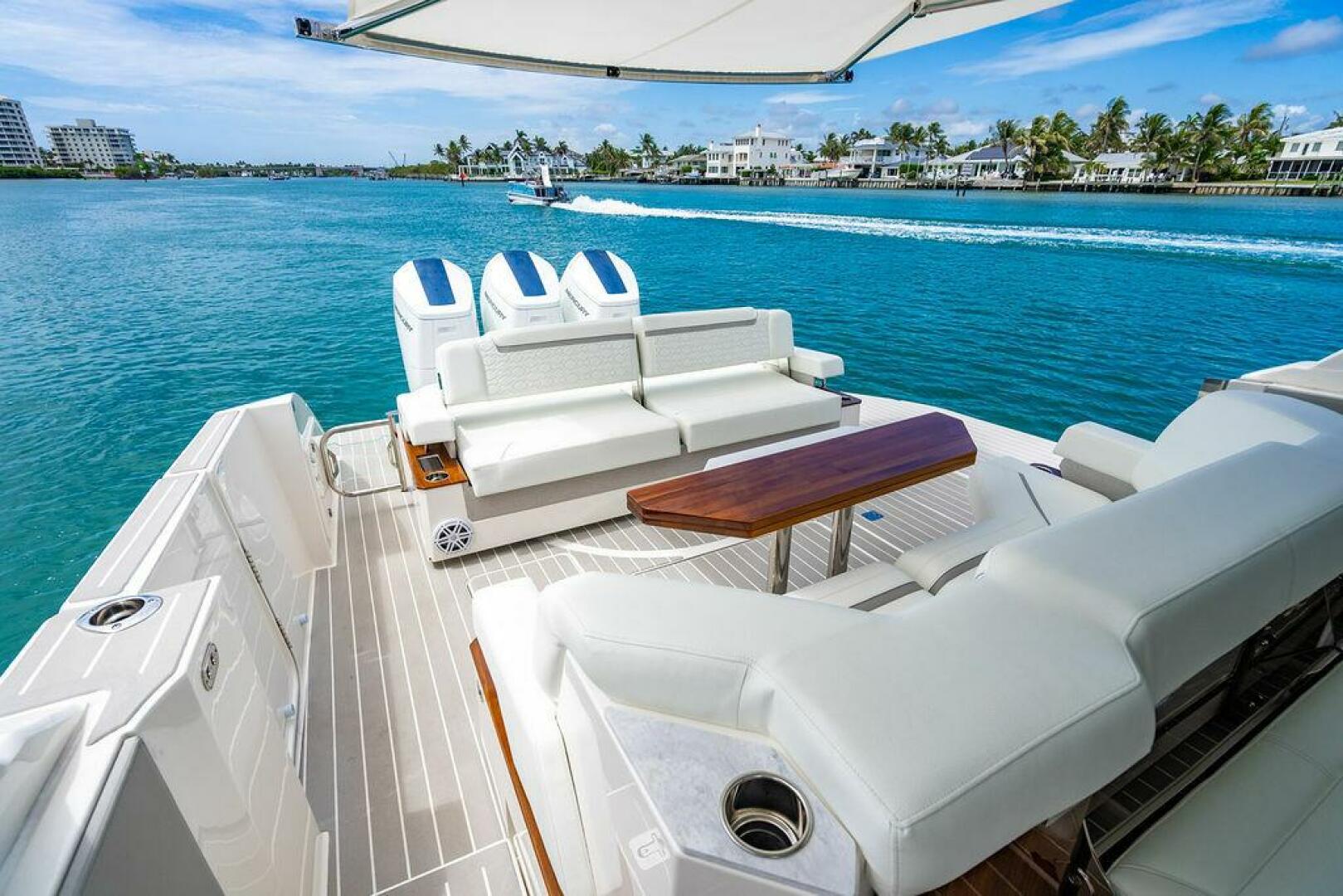 2025 Tiara Yachts 48 LS - Image 19