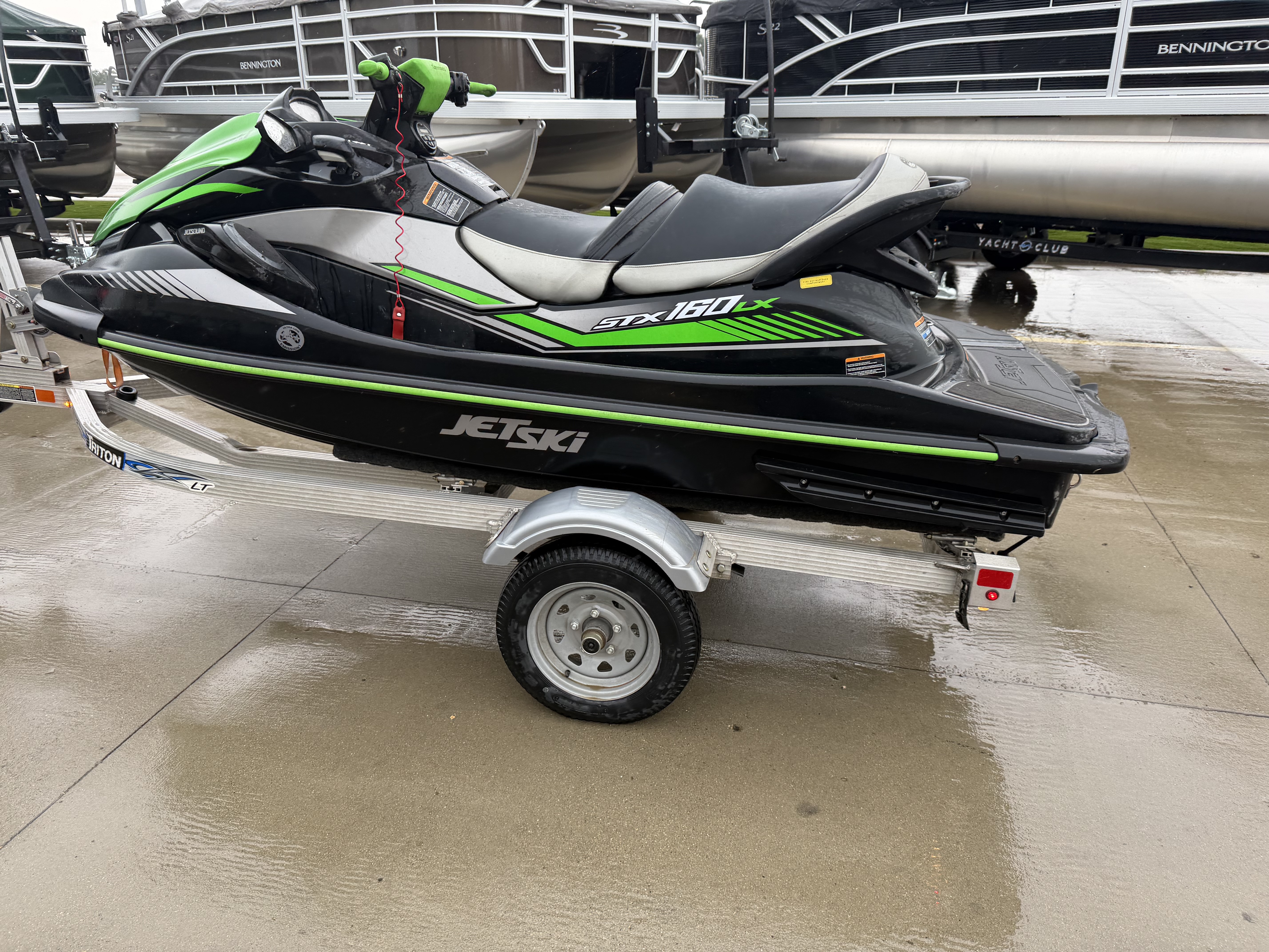 2020 Kawasaki JET SKI® STX® 160 - Image 2