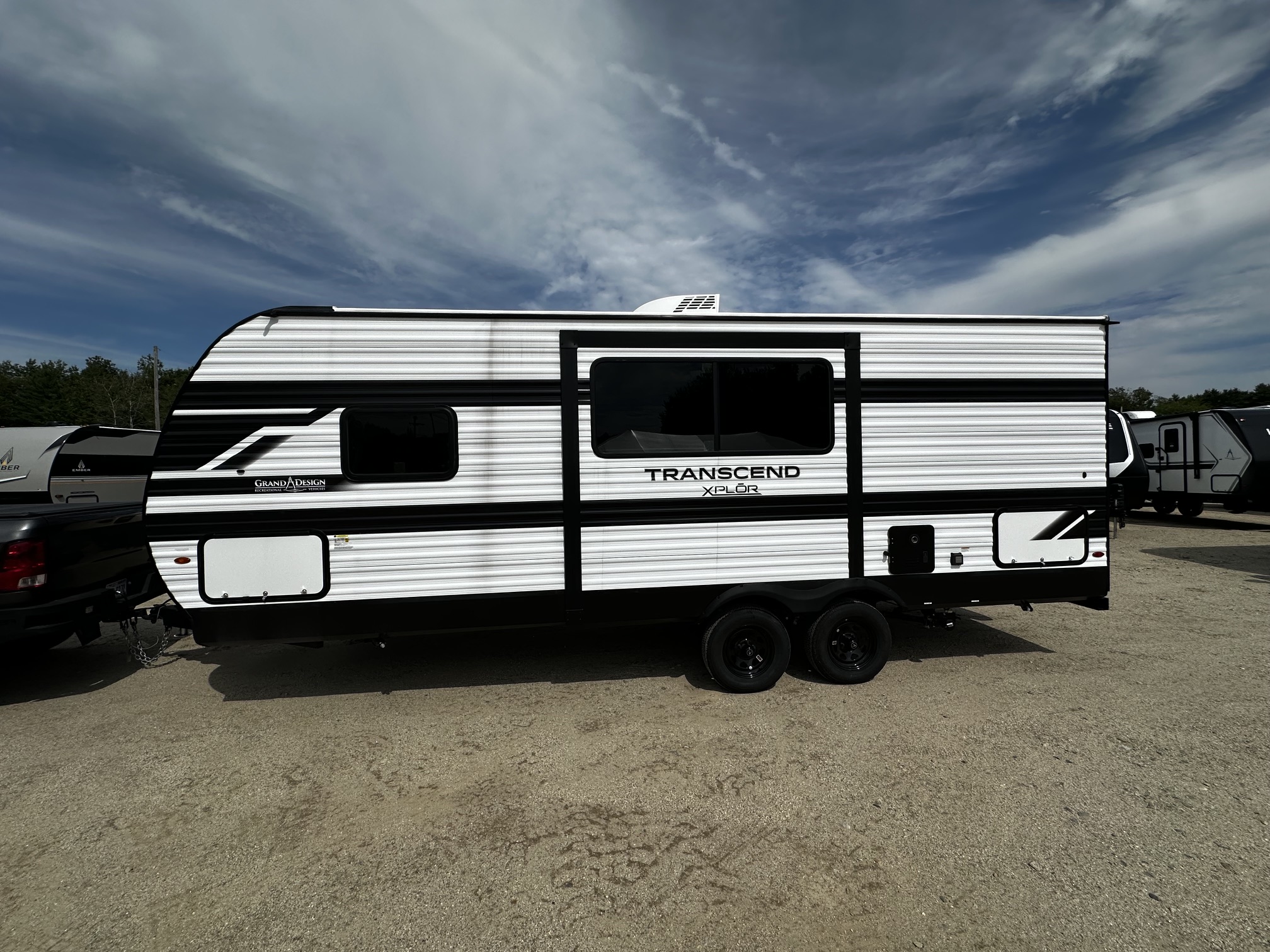2027 Grand Design Transcend XPLOR 23BHX - Image 2