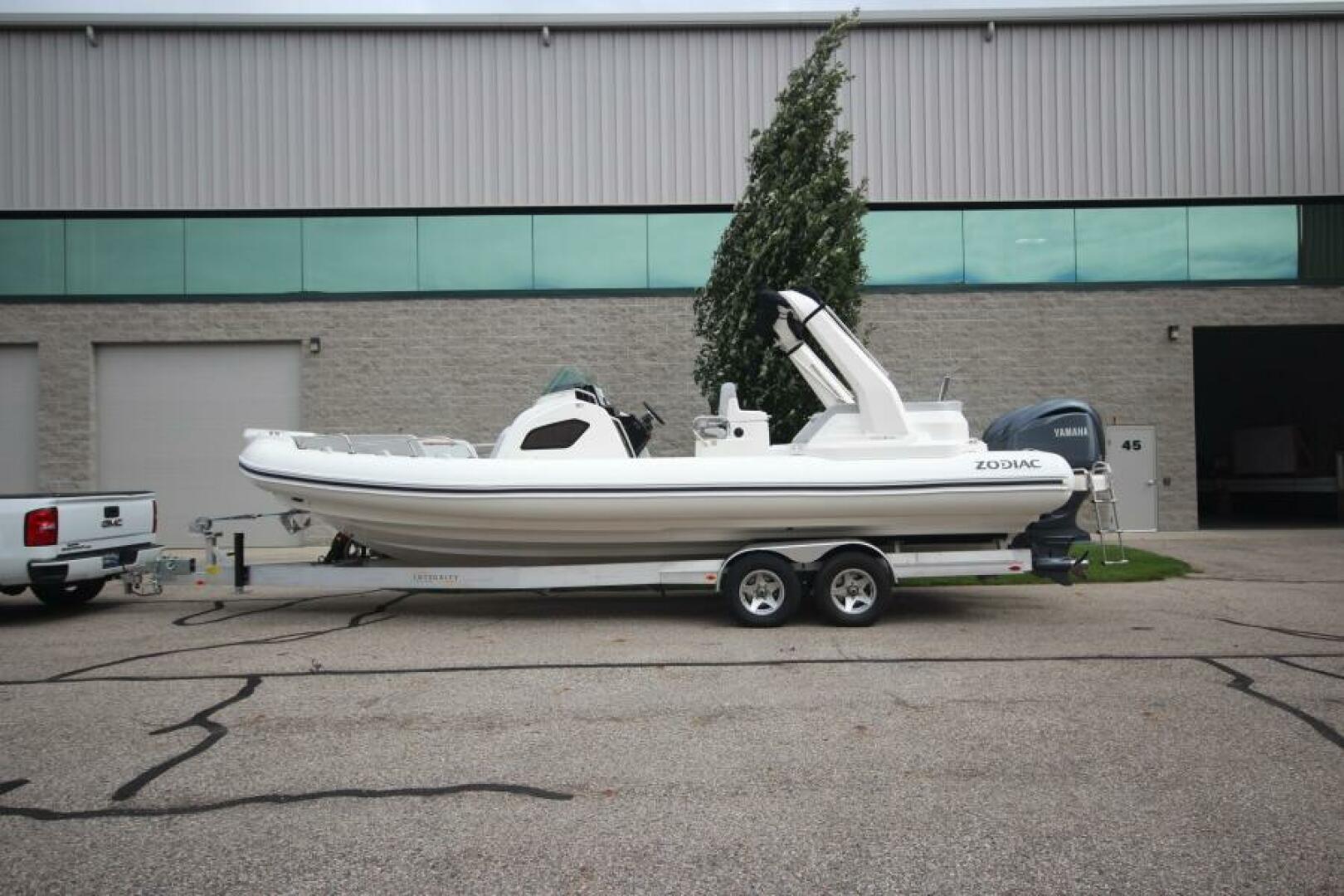 2024 Zodiac Medline 9 NEO - Image 84