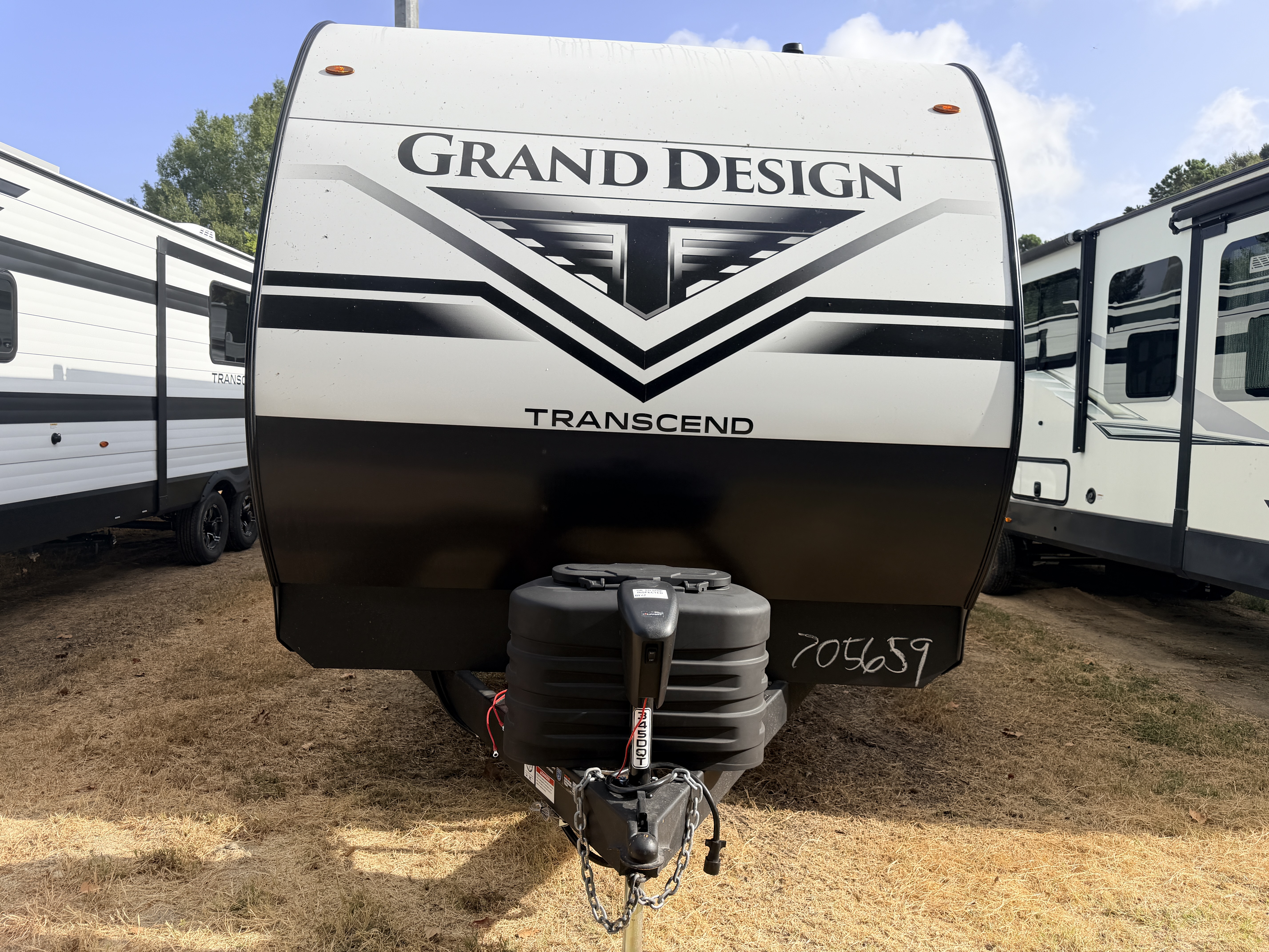 2027 Grand Design TRANSCEND 345DQT - Image 2